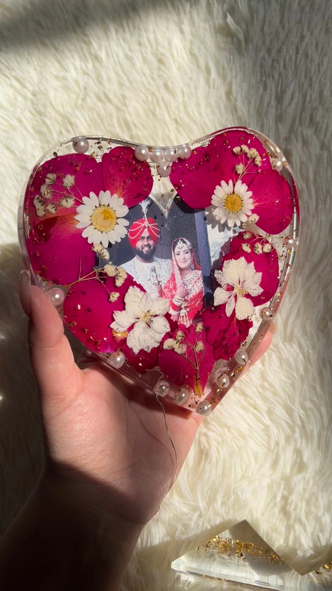 Custom Flower Preservation Heart with Base – 5-6 Inches ❤️✨- Pressed/Flower Petals Preserved
