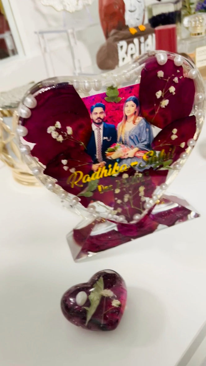 Custom Flower Preservation Heart with Base – 5-6 Inches ❤️✨- Pressed/Flower Petals Preserved