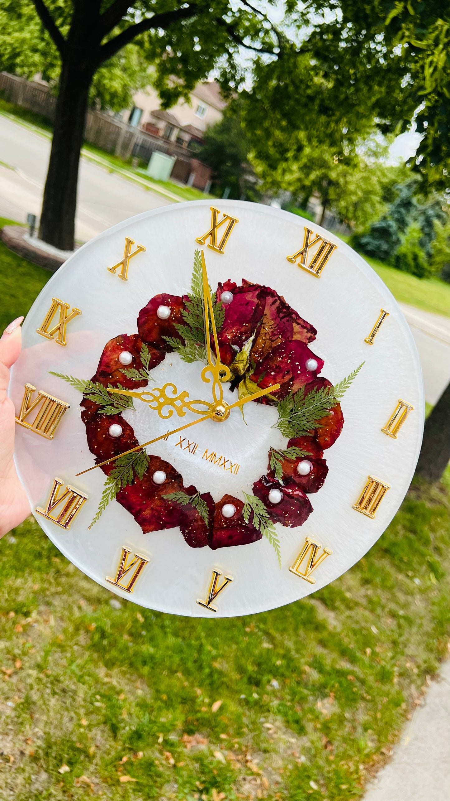 Custom Floral Resin Clock - 10” & 12” 🌸 - Pressed Flower/Petals Preserved