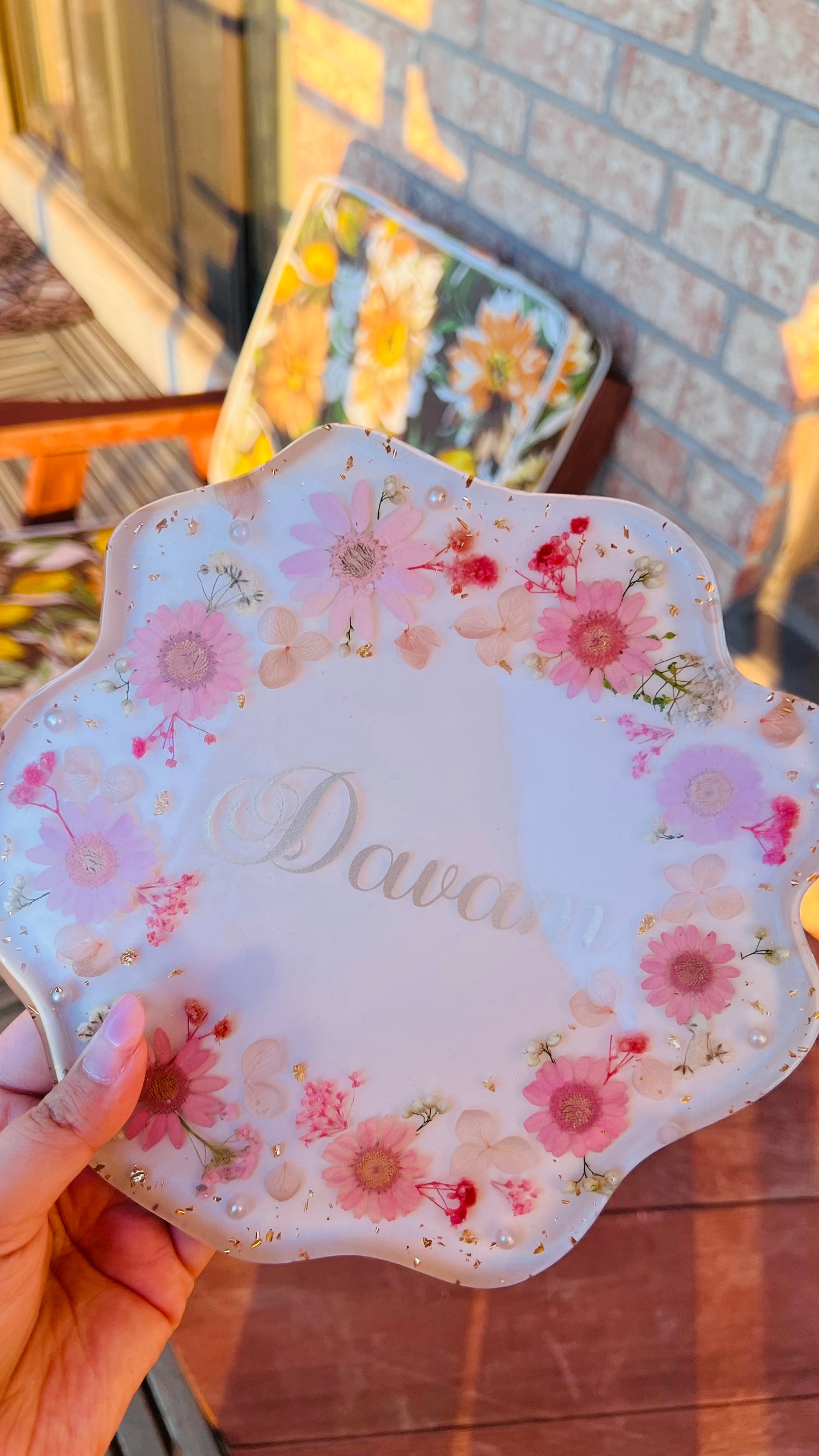 Custom Flower Preservation Frame – 6-7 Inch with Gold Metal Stand