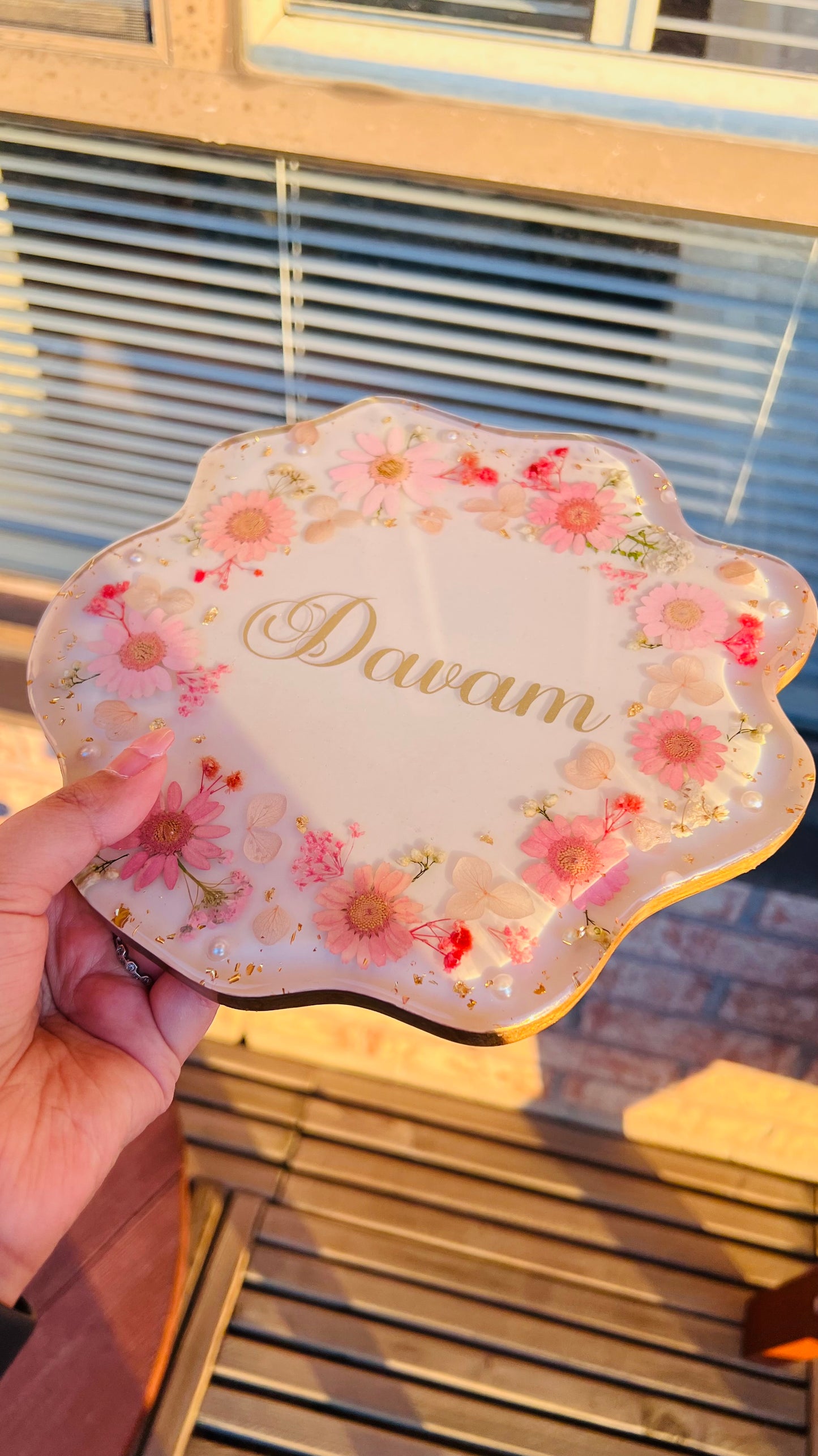 Custom Flower Preservation Frame – 6-7 Inch with Gold Metal Stand