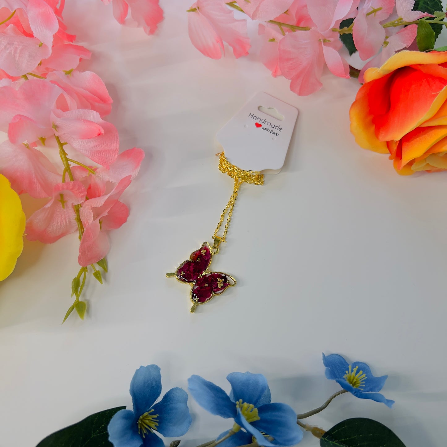 Handmade Resin Flower Necklace – Real Pressed Flowers & Gold Foil | Unique Botanical Jewelry | Floral Pendant Gift for Her