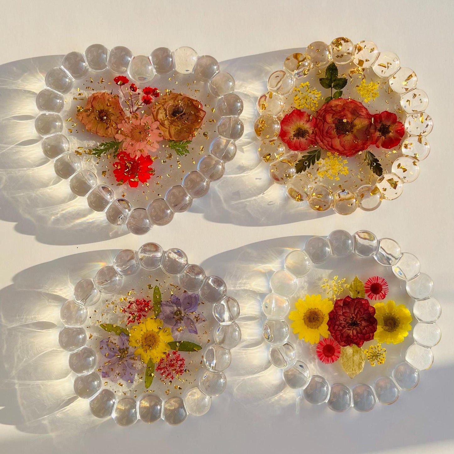 Aesthetic Floral Resin Bubble Trinket Dish – Handmade Coaster & Jewelry Tray with Pressed Flowers - Perfect gift for Her
