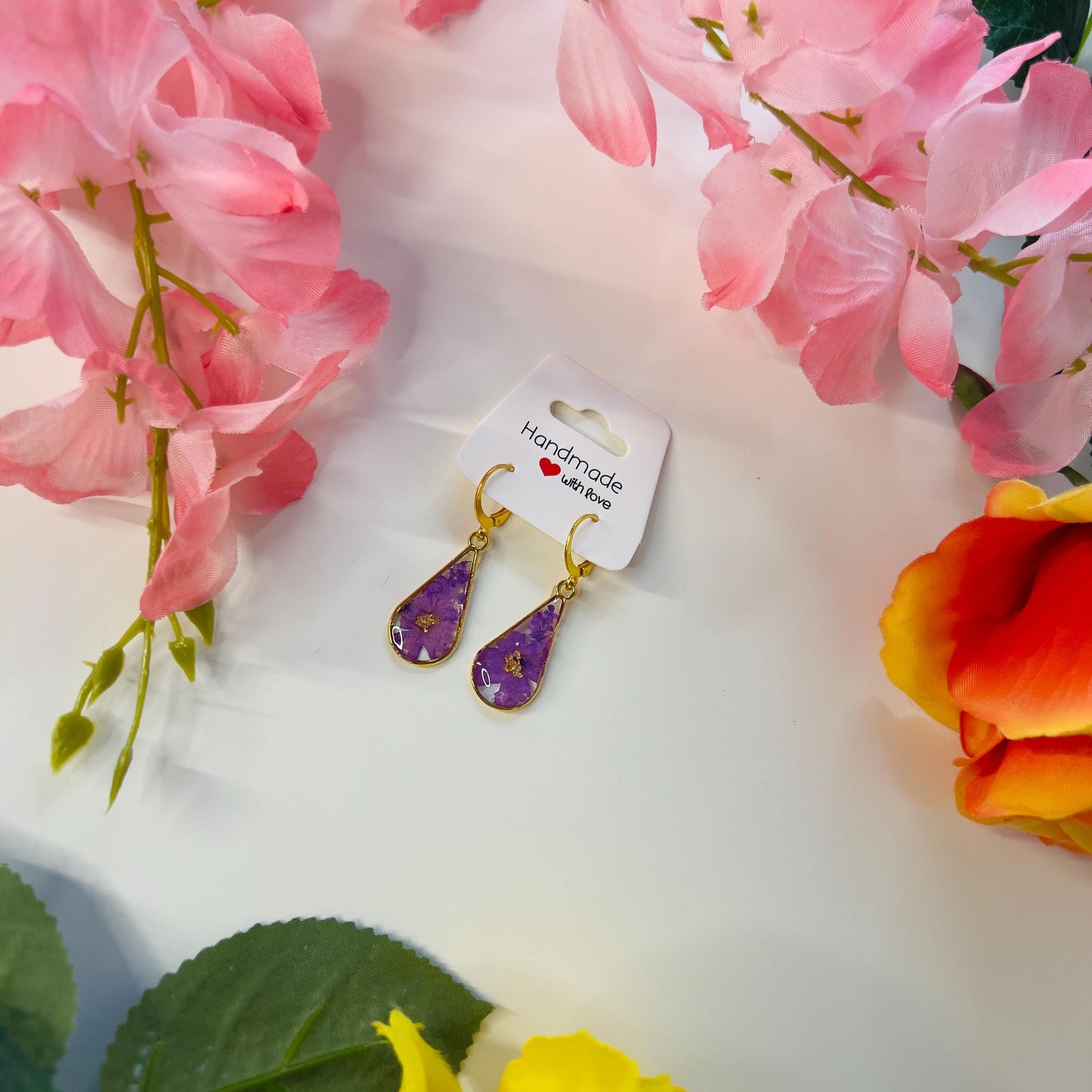 Handmade Dangling Earrings – Real Pressed Flowers & Gold Foil | Botanical Resin Dangle Earrings | Elegant Nature-Inspired Jewelry