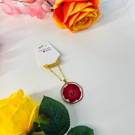 Handmade Resin Flower Necklace – Real Pressed Flowers & Gold Foil | Unique Botanical Jewelry | Floral Pendant Gift for Her